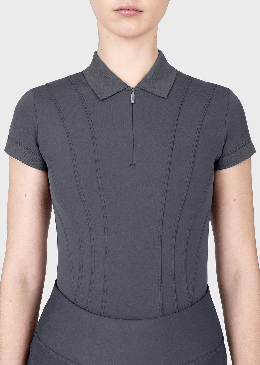 MAXIMILIAN EQUESTRIAN Arc Kurzarm Polo Shirt graphite