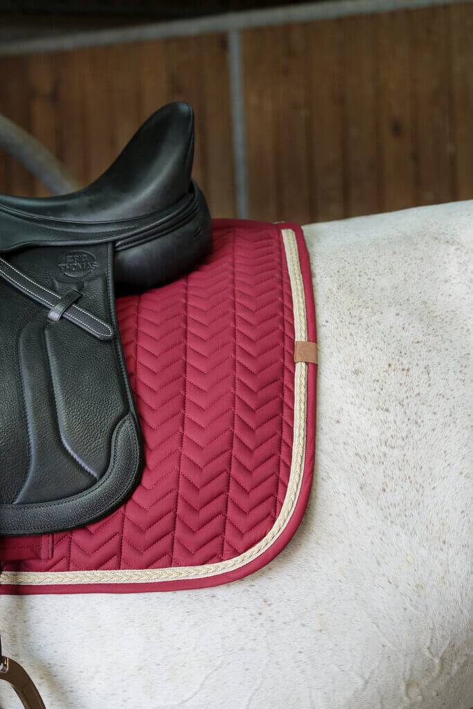 EQUITHÈME „SOFTY" SCHABRACKE bordeauxrot