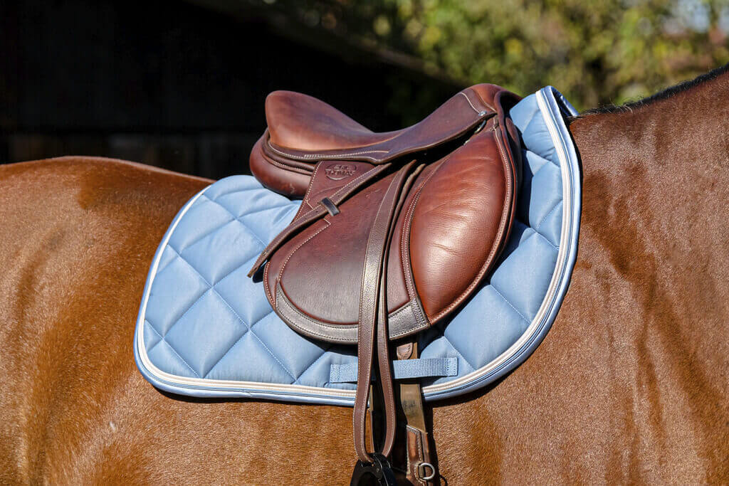 schabracke_equithem_classsic_greemilla_pferdesport