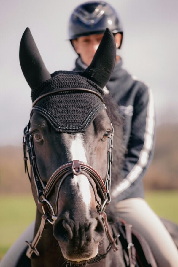 Penelope Fliegenhaube Soundless Strass schwarz