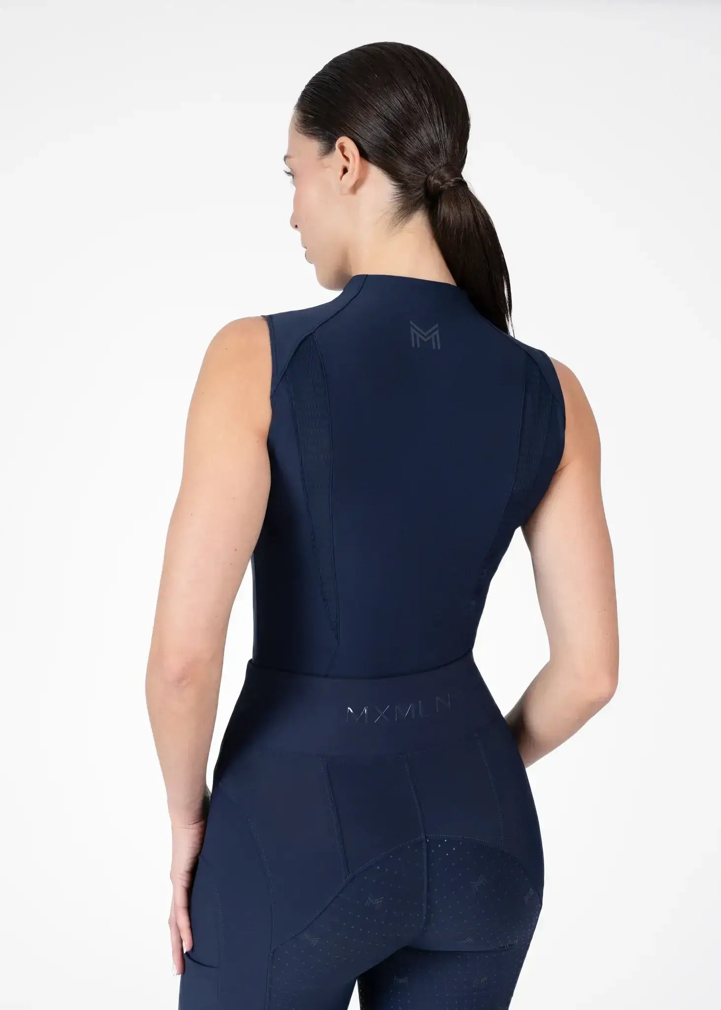 maximilian_frame_ärmellos_grenadine_greemillaa_pferdesport_