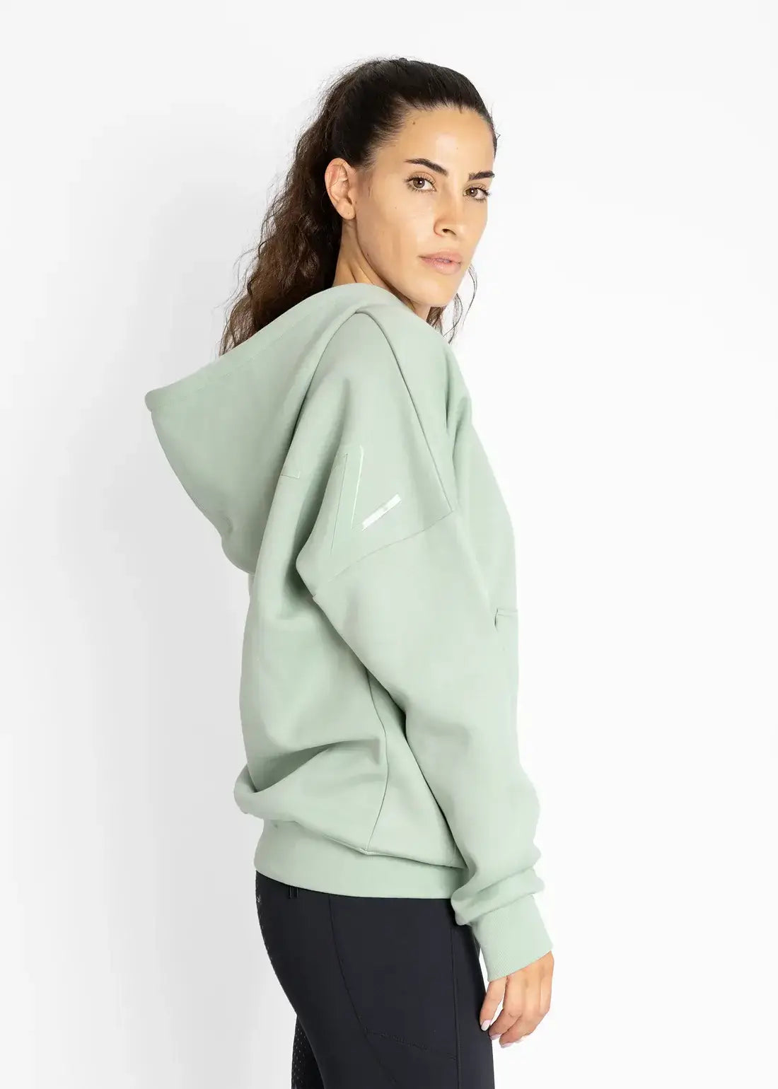 hoodie_oversizced_kaputzenpullover_maximilian_greemillaa_pferdesport
